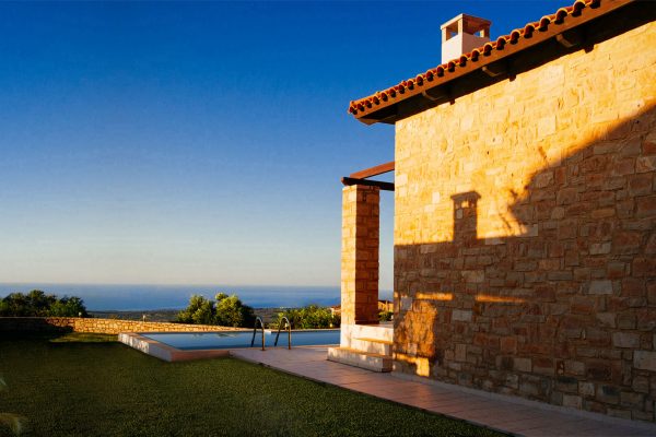 Luxury Traditional Villas