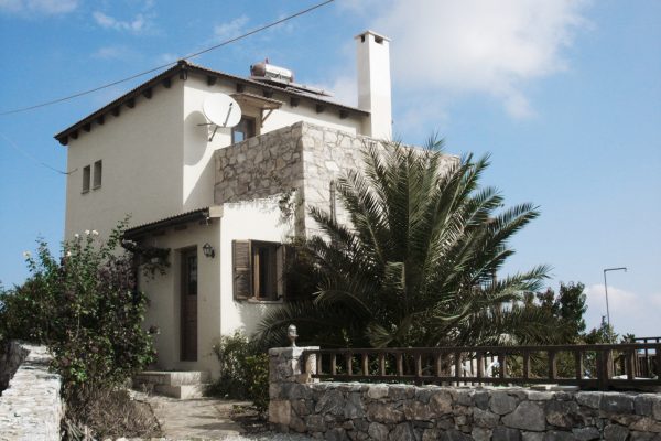 Properties in Apokoronas