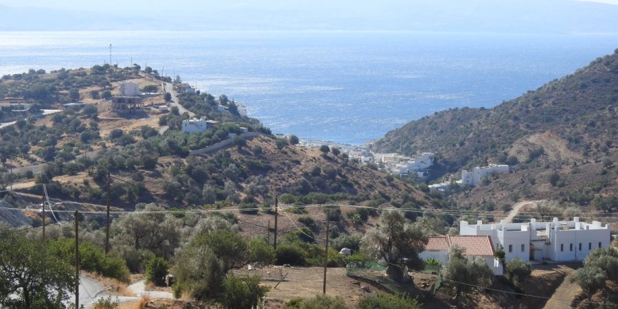 LENIKOS PLOT WITH A BUILDING LICENSE
