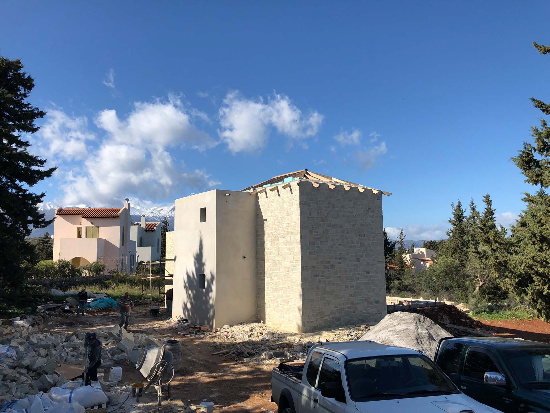 Stone walls in Xirosterni